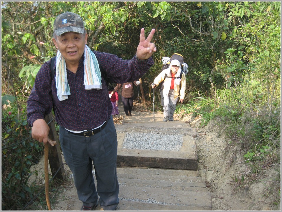 2013-02-23 09-44-05鈺鼎步道終點快到了.JPG